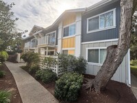 Building Photo - SANTA CRUZ-Beautifully updated 2-Bedroom C...