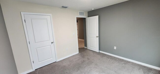 Building Photo - 16778 Carlton Pond St