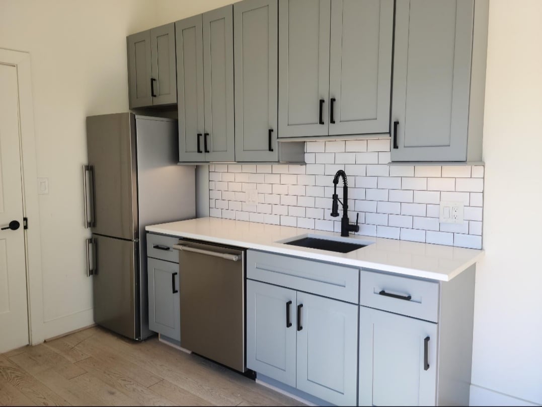 Shared rooftop kitchenette - 1510 N Capitol St NW