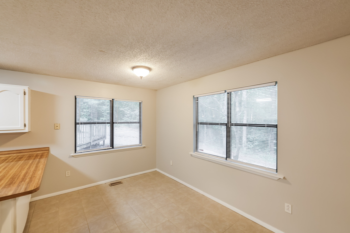 Building Photo - 13029 Allison Dr