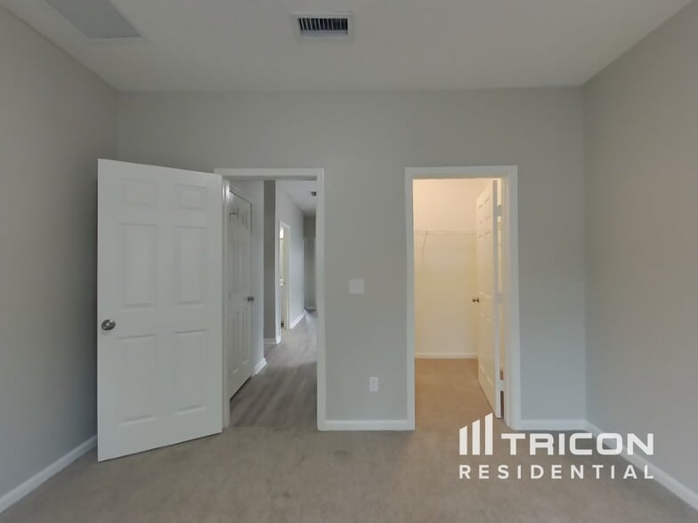Building Photo - 96313 Piedmont Dr