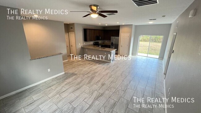 Building Photo - 1161 Yager Rd SE