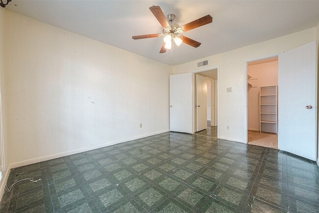 Building Photo - 6606 De Moss Dr