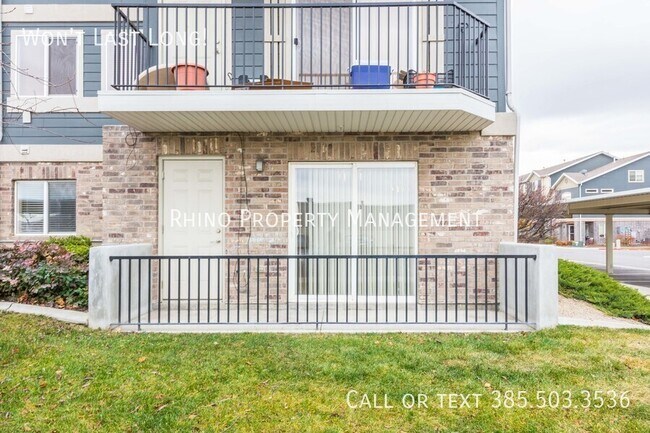 Building Photo - 56 E Resaca Dr