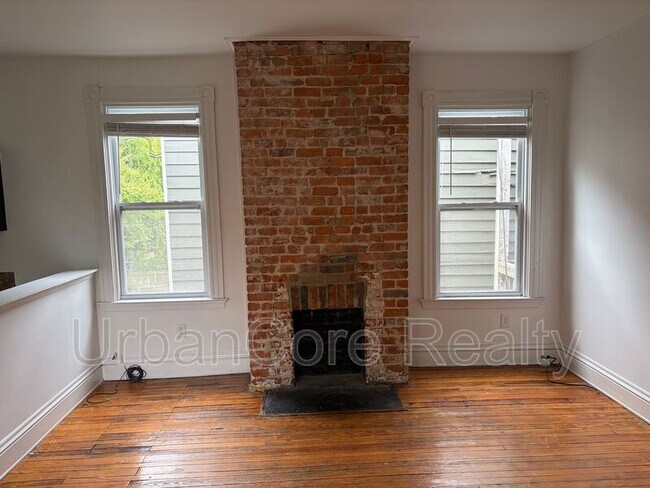 Building Photo - 621 N 31st St