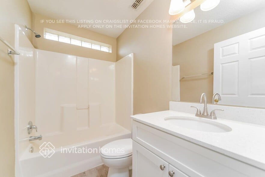 Building Photo - 341 Rollins Dr