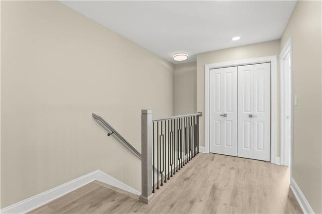 Building Photo - 49 Ivy Gates NE