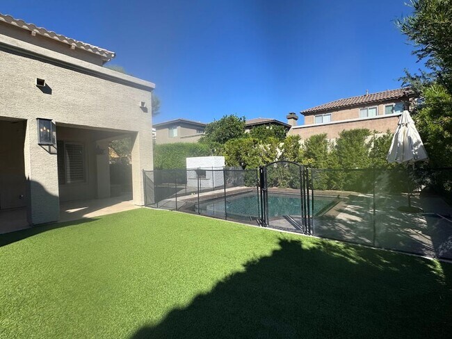 Building Photo - Resort-Style Phoenix Home with Pool, Outdo...