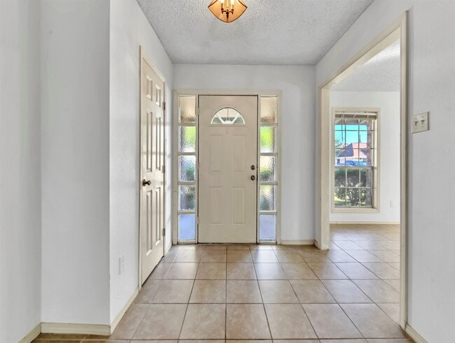 Building Photo - 3807 Winter Haven Dr