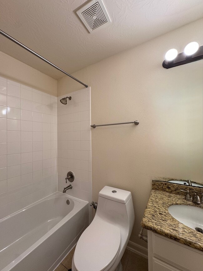 Building Photo - 26123 Ginger Gables Ln