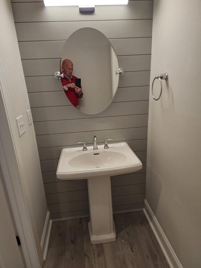 Building Photo - 2104-A  N. Kali Lane