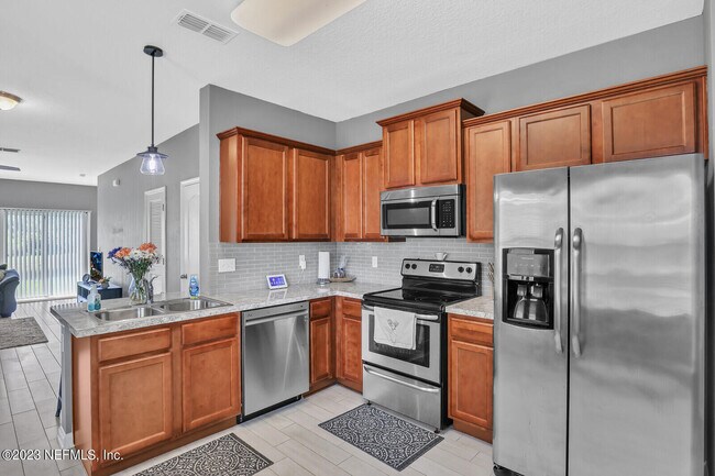 Building Photo - 63 Whitland Wy