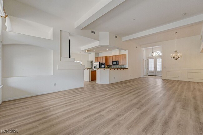 Building Photo - 8031 Pavarotti Ave