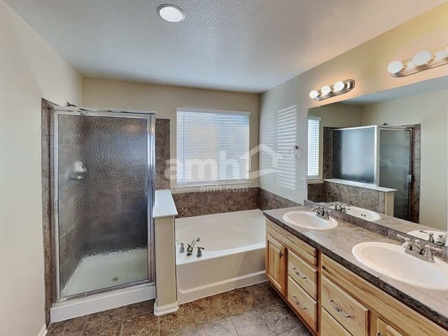 Building Photo - 451 Baler Ct