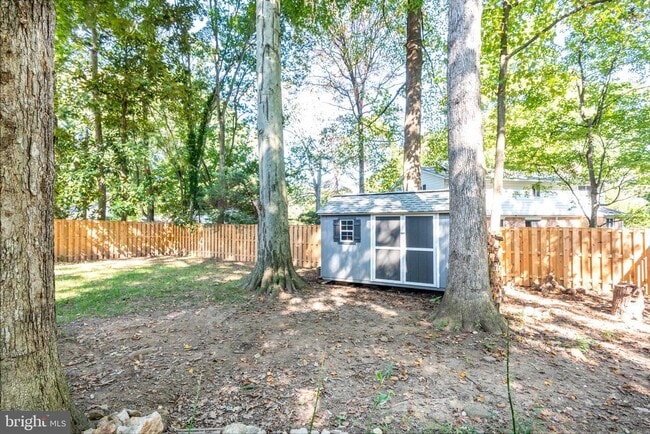 Building Photo - 8601 Cromwell Dr