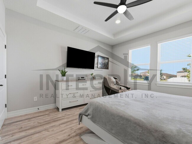 Building Photo - 34266 Radley Wy