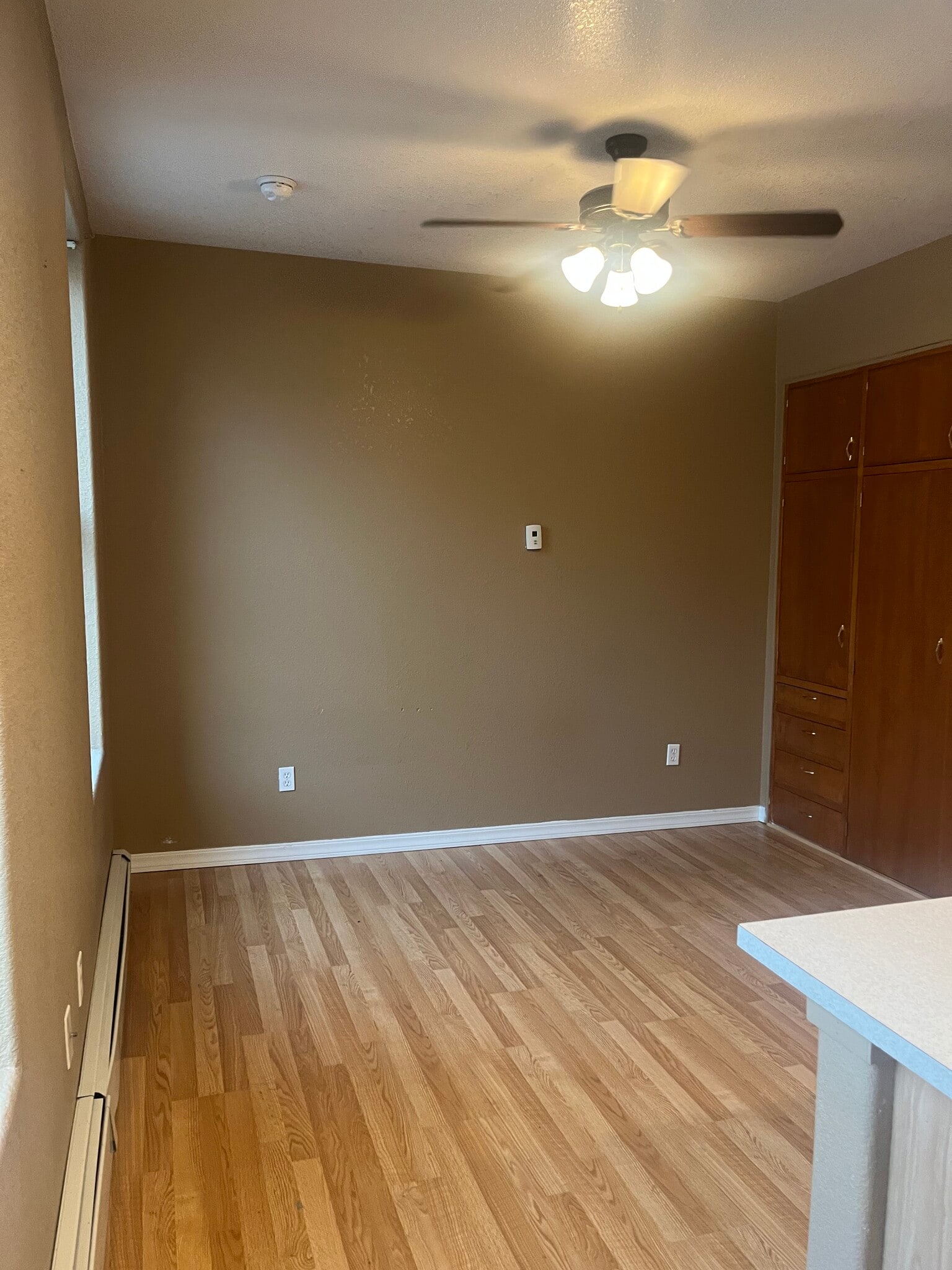 Building Photo - 219 S Washington St