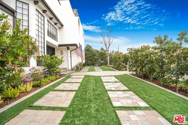 Building Photo - 3485 Ridgeford Dr