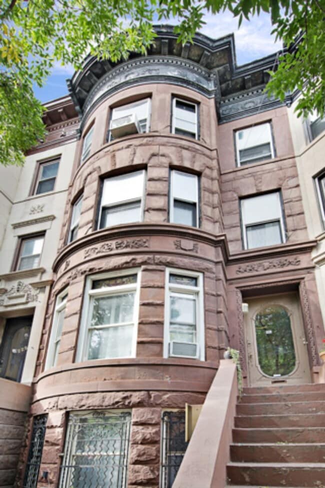Building Photo - 231 Decatur St