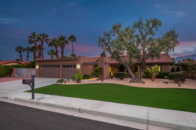 Building Photo - 1289 E Caleta Way