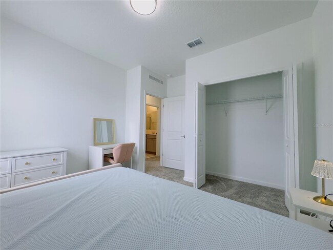 Building Photo - 6104 Park Promenade Way