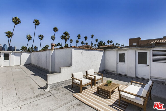 Building Photo - 1147 Westmoreland Ave