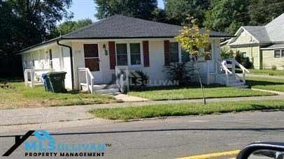 Primary Photo - 2008 E Main St