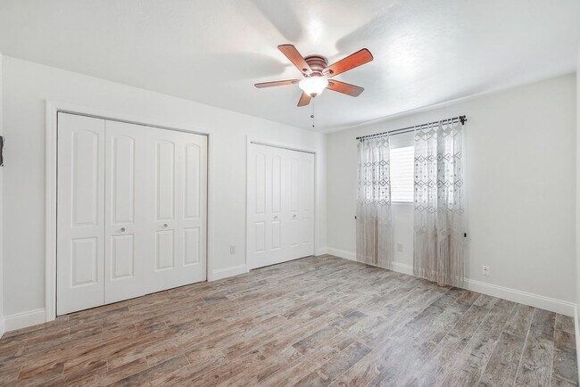 Building Photo - Secluded Annual Rental-  3 Bedroom 2 Bath Pool Home In Spanish Wells