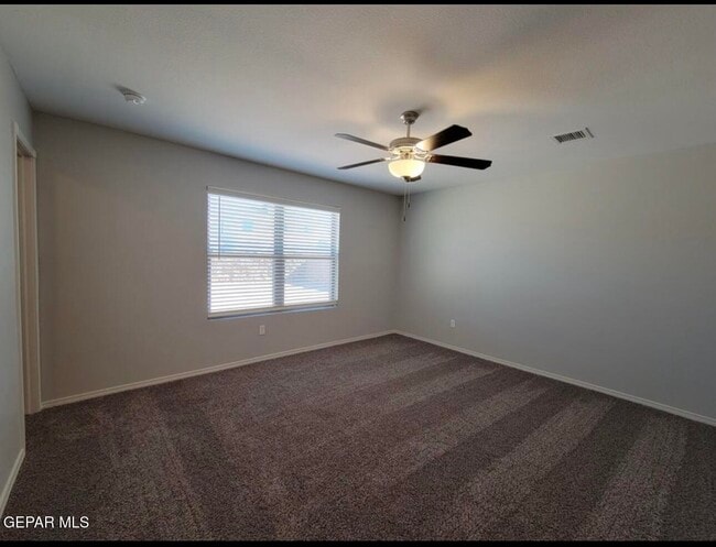 Building Photo - 15017 Dream Ct