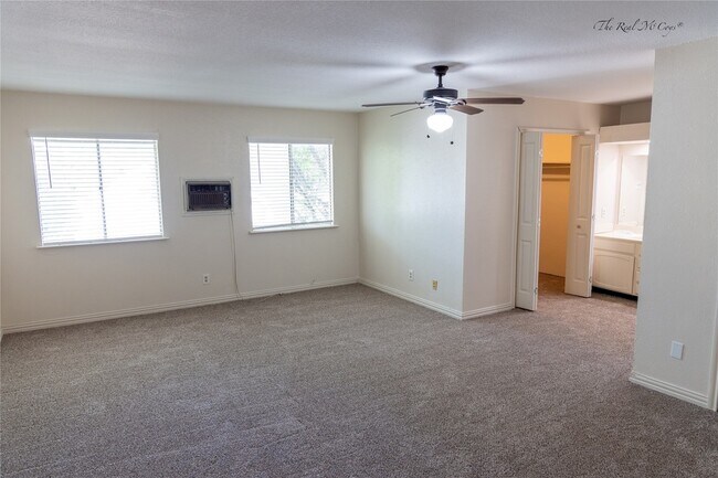 Building Photo - 3101 Raintree Dr
