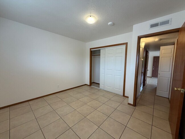 Building Photo - 1307 Rufina Ln