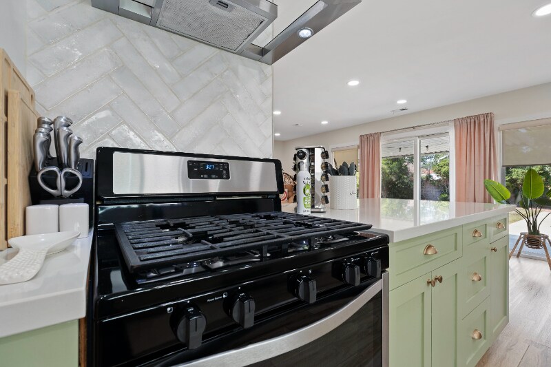 Building Photo - 1009 Catalina Ave