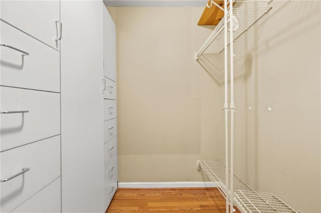 Building Photo - 539 McGill Park Ave NE