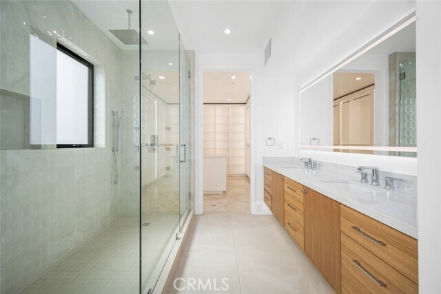 Building Photo - 1724 Bluff Pl