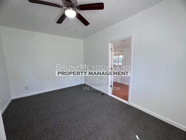 Building Photo - 132 Henry Ave