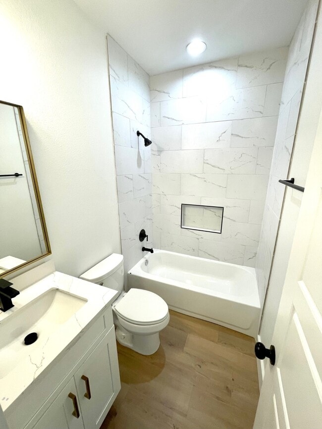 Building Photo - 7205 Tippett St