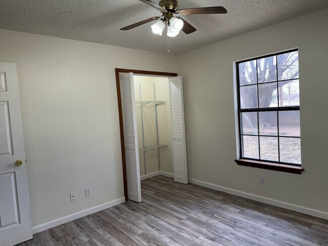 Building Photo - 2614 Palomar Pl