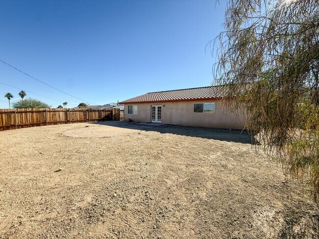 Building Photo - 29 Palms Home