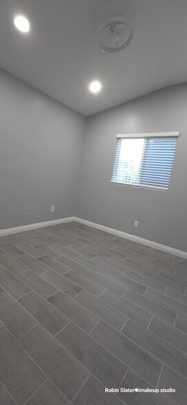 Building Photo - 4159 La Salle Ave