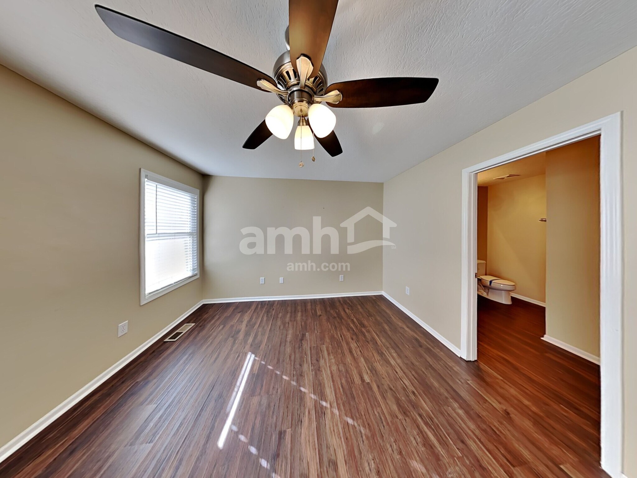 Building Photo - 5469 Boucher Dr