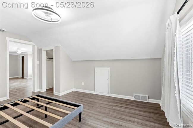 Building Photo - 413 Chestnut St