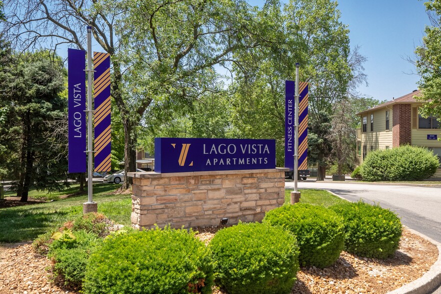 Entrance Sign - Lago Vista