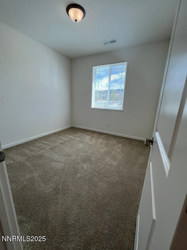 Building Photo - 7273 Hillstone Rd