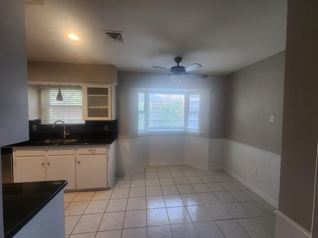 Building Photo - 3410 Whitehall Dr