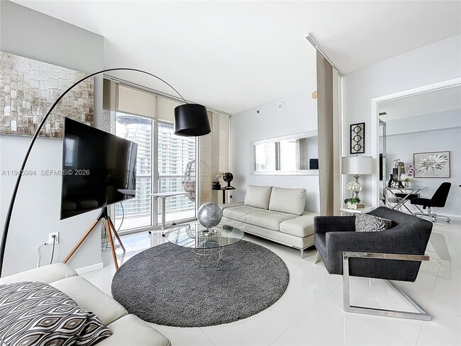 Building Photo - 475 Brickell Ave