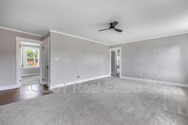 Building Photo - 2445 Infirmary Rd