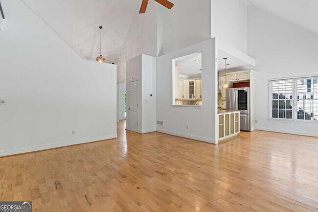 Building Photo - 1249 McLendon Dr