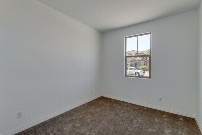 Building Photo - Seasons at Villago, Casa Grande, AZ, Beaut...