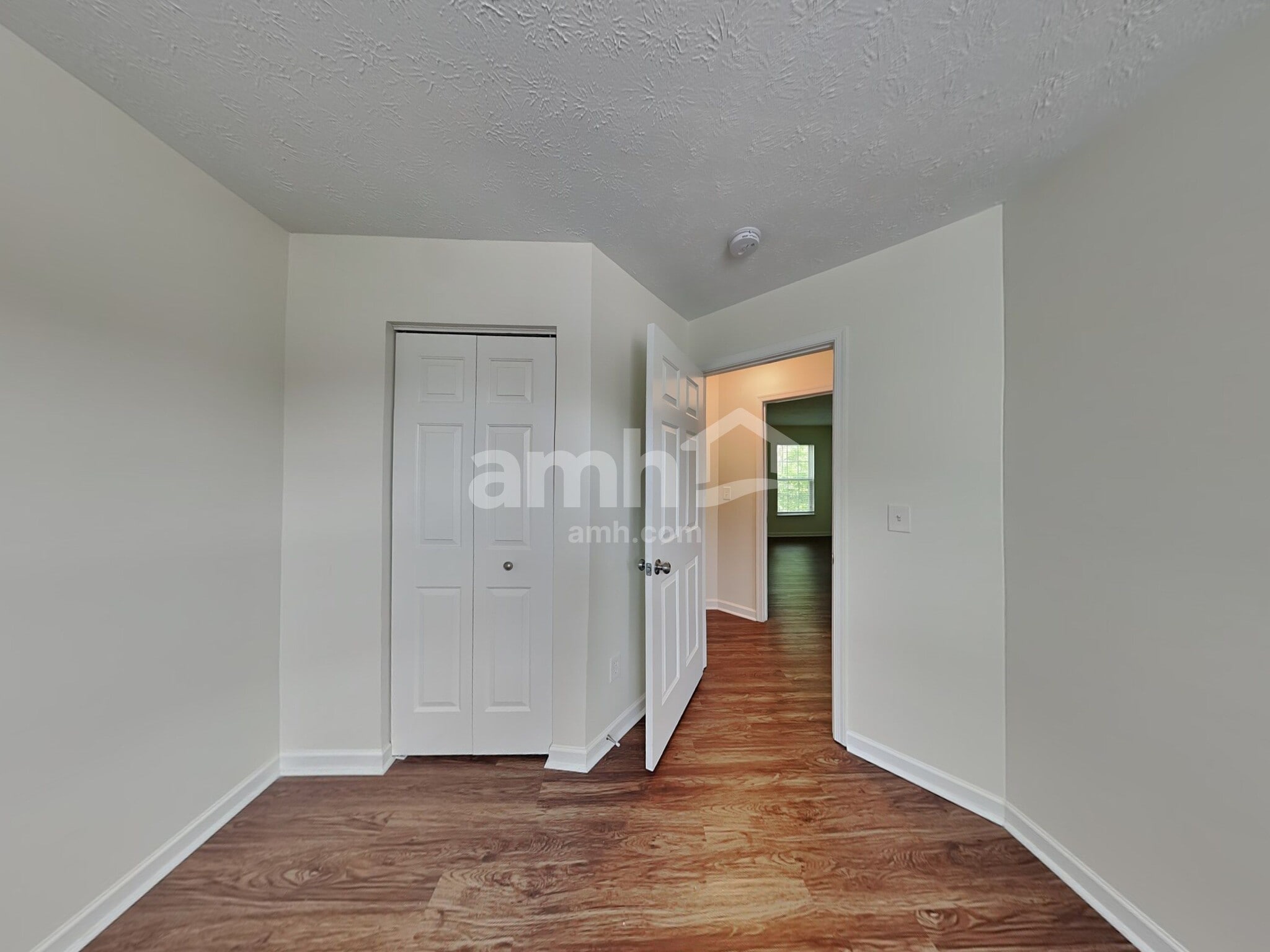 Building Photo - 466 Indian Lake Dr