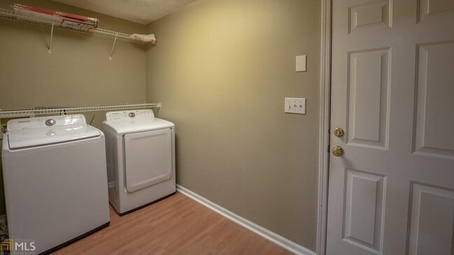 Building Photo - 335 Bald Eagle Way